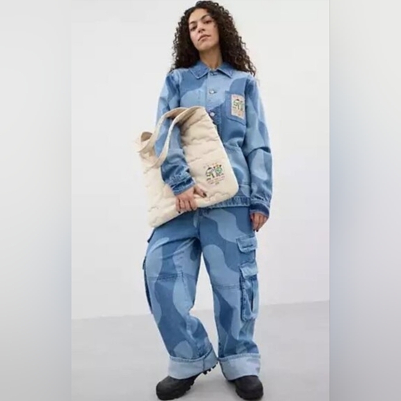 Coachtopia Loop Flat Tote with Cloud Quilting - Picture 13 of 14